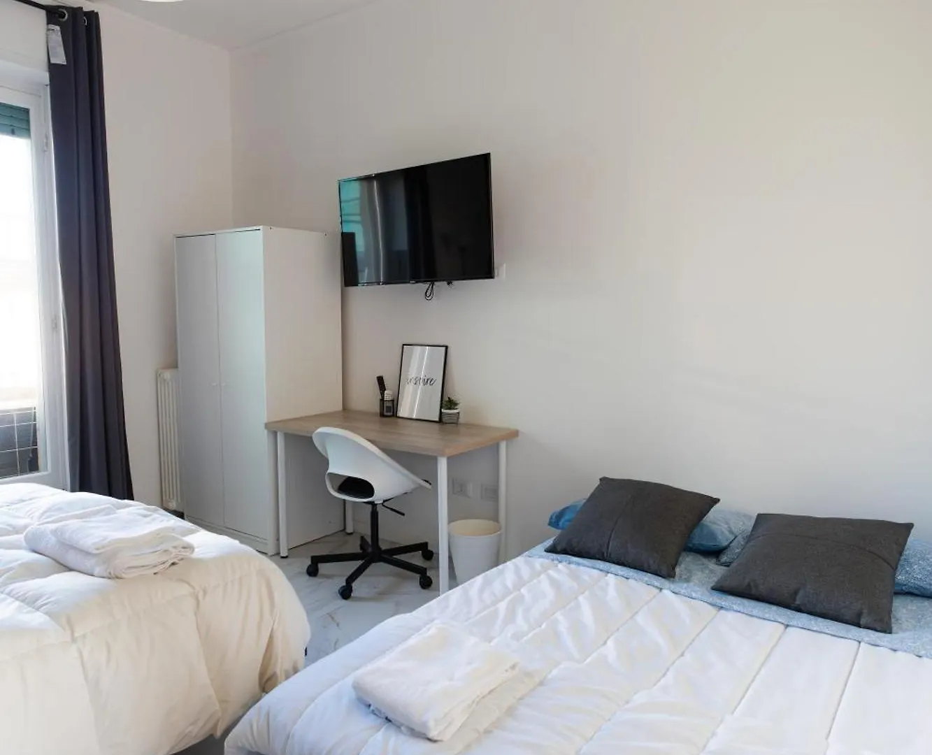Modern Duomo Rooms Milan Guest house